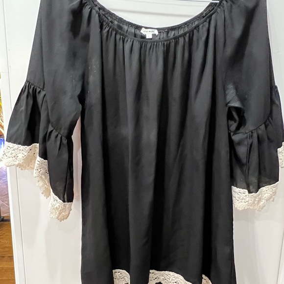 Blousy sleeves - Picture 2 of 3